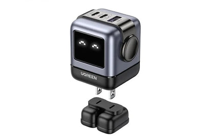 Image montrant un iPhone en charge avec le Chargeur UGREEN USB-C 36W, accentuant la rapidité de la charge.