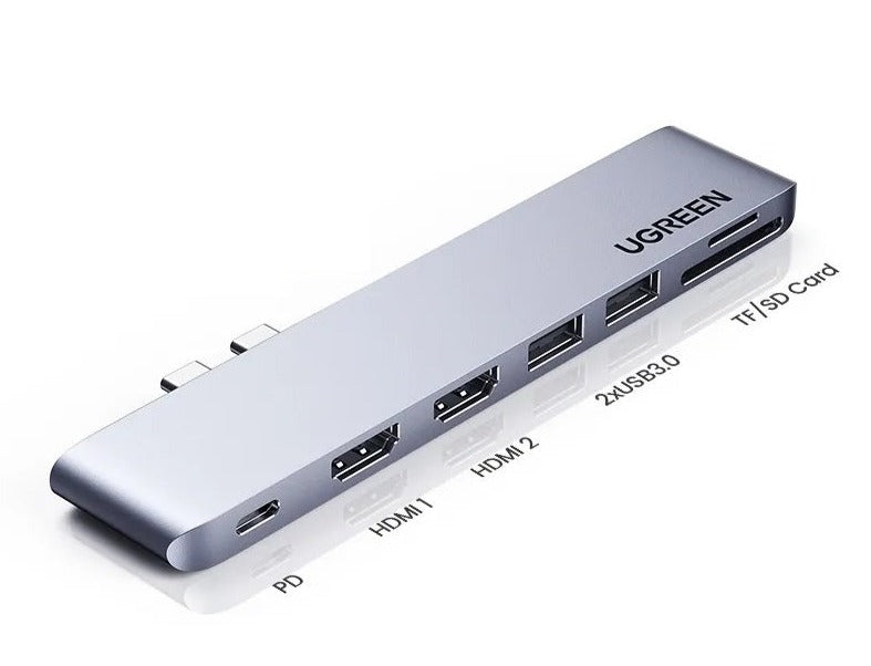 Adaptateur Hub USB-C UGREEN portable dans un sac, démontrant sa facilité de transport
