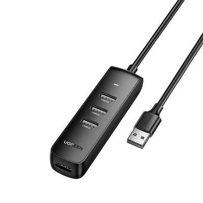 Hub USB Ultra Mini d'UGREEN utilisé dans une configuration de jeu, améliorant l'expérience de gaming