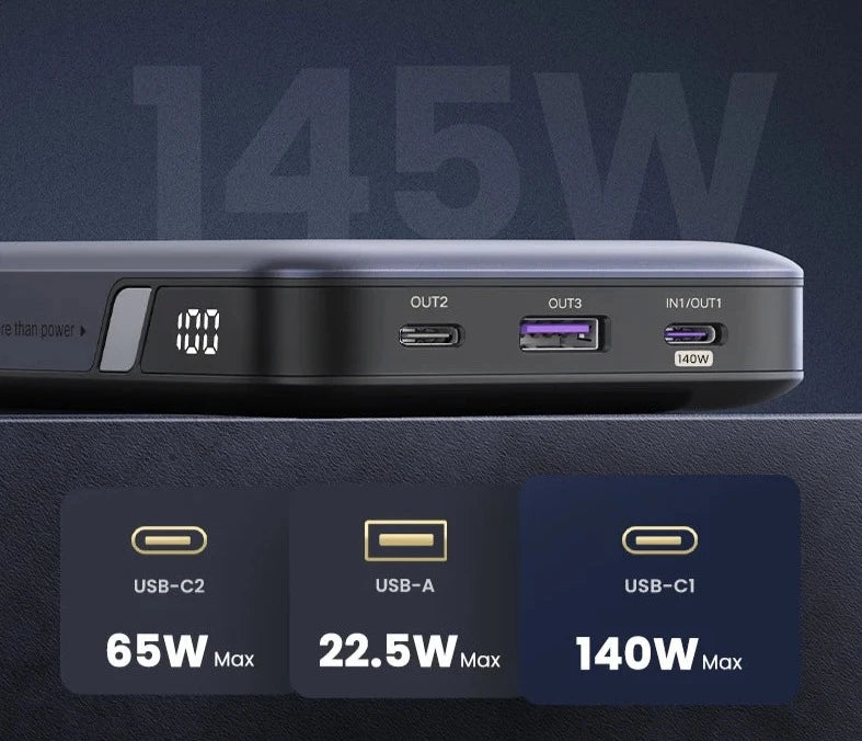 UGREEN PowerBank 140W chargeant un MacBook, illustrant sa compatibilité avec les laptops