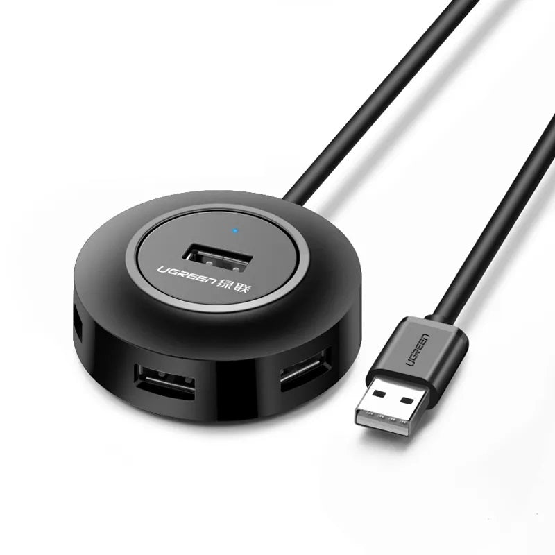 Gestion efficace des câbles avec le Hub USB Ultra Mini d'UGREEN, parfait pour maintenir un bureau net