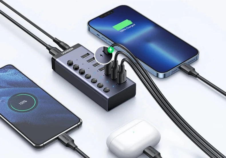 Design élégant du Hub USB-C UGREEN SF2000 en alliage d'aluminium, robuste et durable